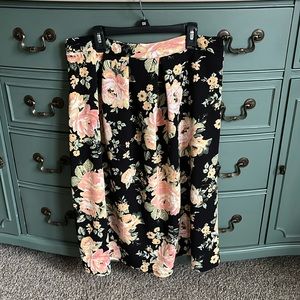 Floral print skirt